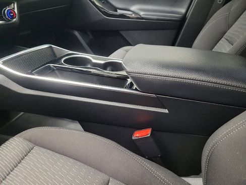 Used 2025 Chevrolet Equinox LT image 26