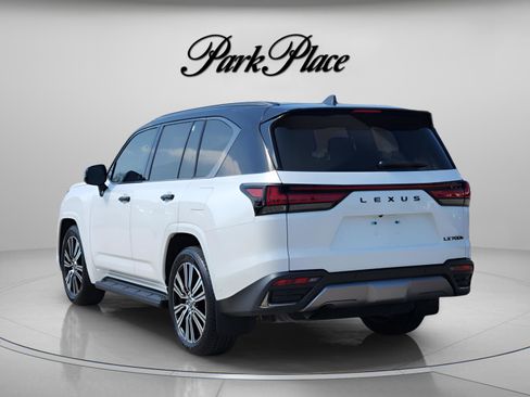 Certified 2026 Lexus LX 700h Luxury w/ Appearance Package image 4