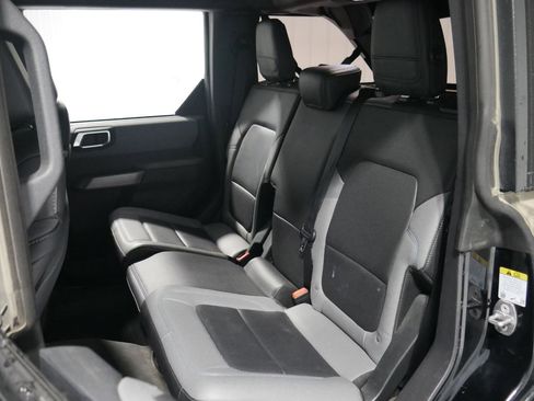 Certified 2023 Ford Bronco Black Diamond w/ Sasquatch Package image 11