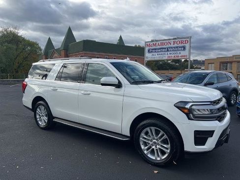 Certified 2022 Ford Expedition Max XLT image 1