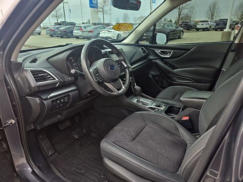 Used 2021 Subaru Forester Premium image 13