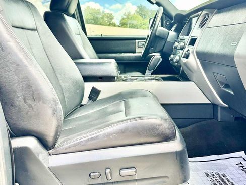 Used 2016 Ford Expedition Limited image 12