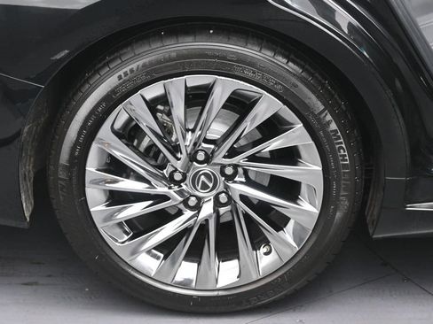 Used 2024 Lexus ES 350 w/ Accessory Package (Z2) FWD image 40