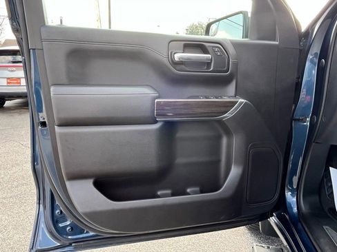 Used 2021 Chevrolet Silverado 1500 LT AWD/4WD image 12