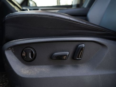 Used 2020 Volkswagen Atlas SE image 39