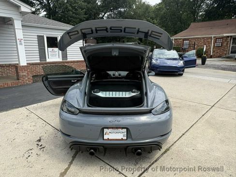Used 2023 Porsche 718 Cayman GT4 RWD image 11
