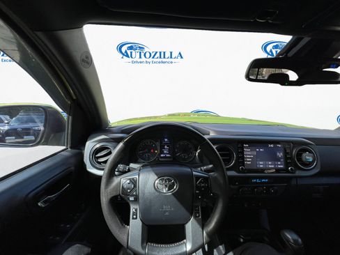 Used 2023 Toyota Tacoma 2WD Double Cab image 9