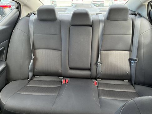 Used 2025 Nissan Altima 2.5 SV FWD image 37