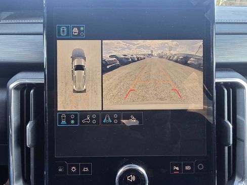 New 2025 GMC Acadia Elevation w/ Elevation Premium Package image 19