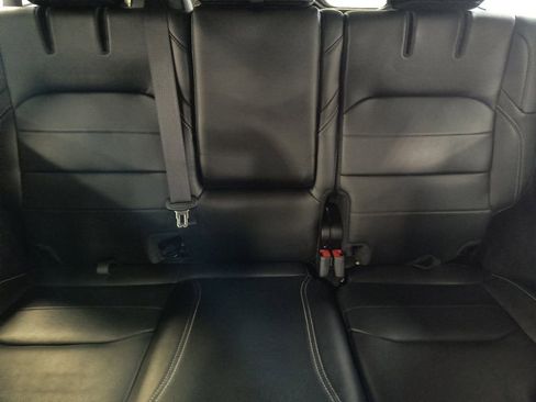 Used 2022 Jeep Wrangler Unlimited Sahara w/ Cold Weather Group image 16