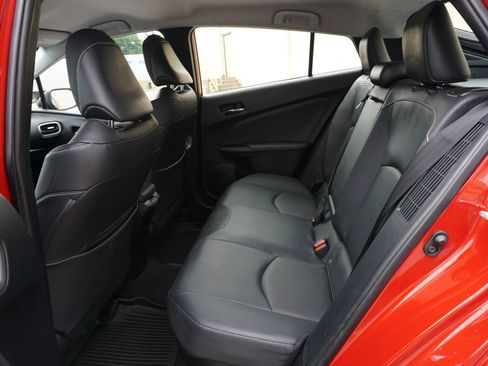 Used 2021 Toyota Prius Prime XLE FWD image 25