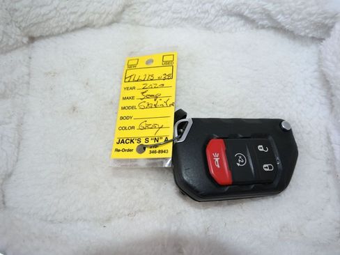 Used 2020 Jeep Gladiator Sport w/ Quick Order Package 24S AWD/4WD image 23