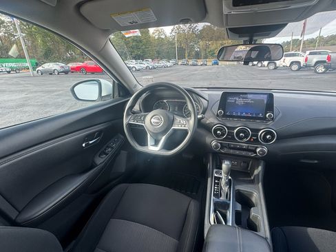 Used 2024 Nissan Sentra SV image 17