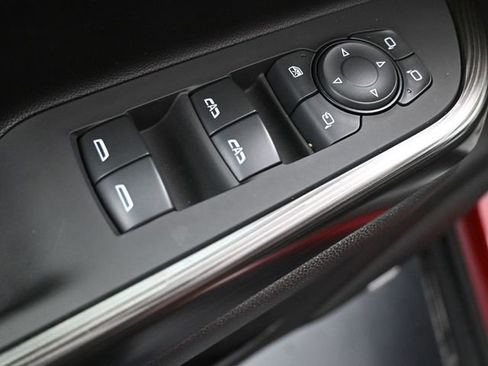 Used 2023 GMC Acadia SLT w/ Elevation Edition image 7