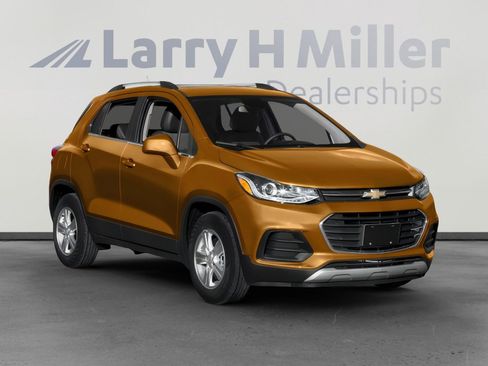 Used 2018 Chevrolet Trax LT w/ Driver Confidence Package FWD image 9