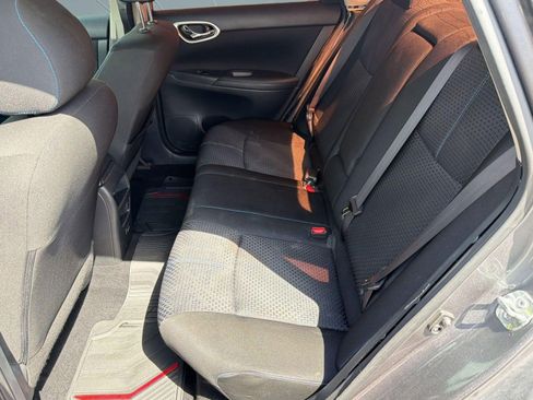 Used 2019 Nissan Sentra SR image 13