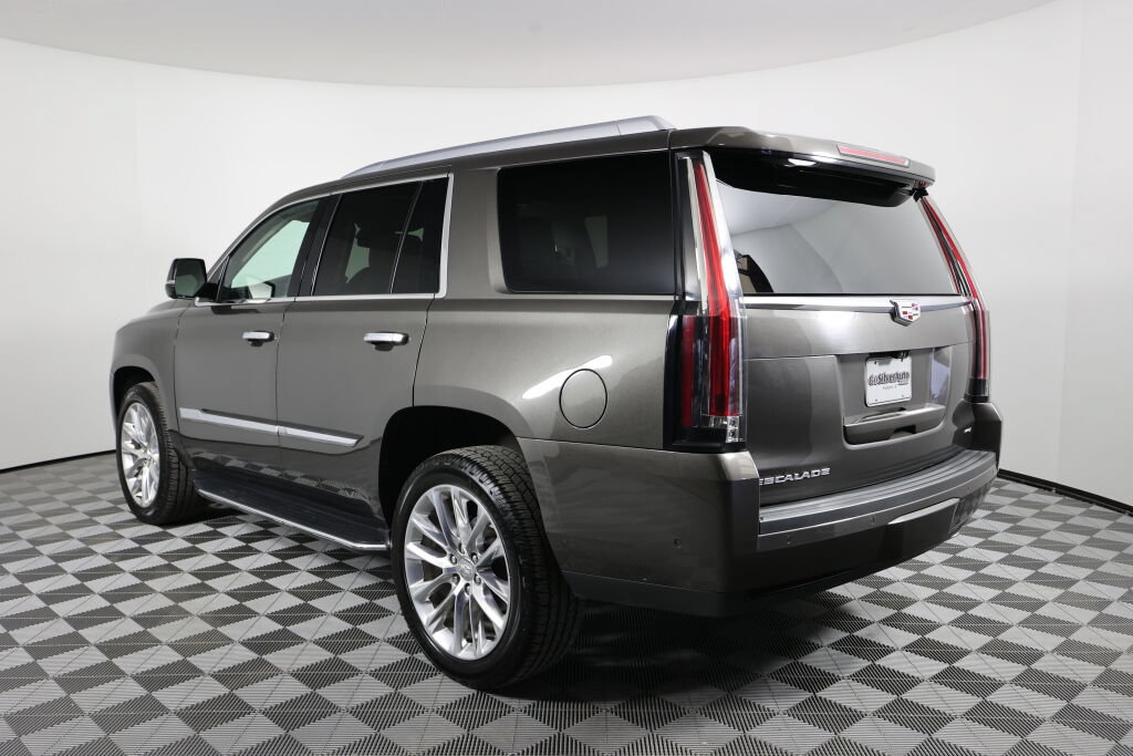Used 2020 Cadillac Escalade Luxury AWD/4WD image 4
