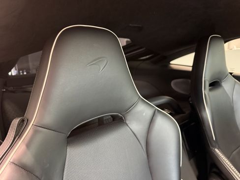 Used 2023 McLaren GT RWD image 14