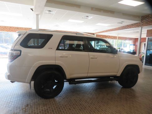Used 2016 Toyota 4Runner SR5 RWD image 63