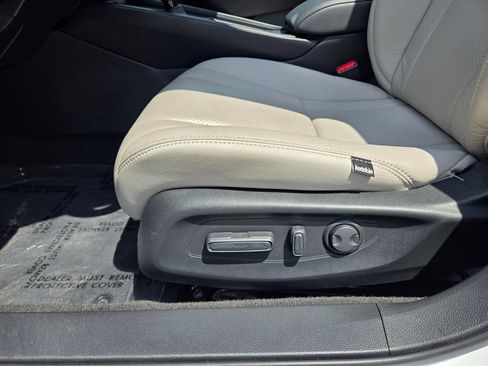 Used 2023 Honda Accord EX image 25