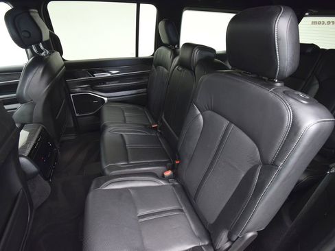 Used 2022 Jeep Wagoneer Series II image 25