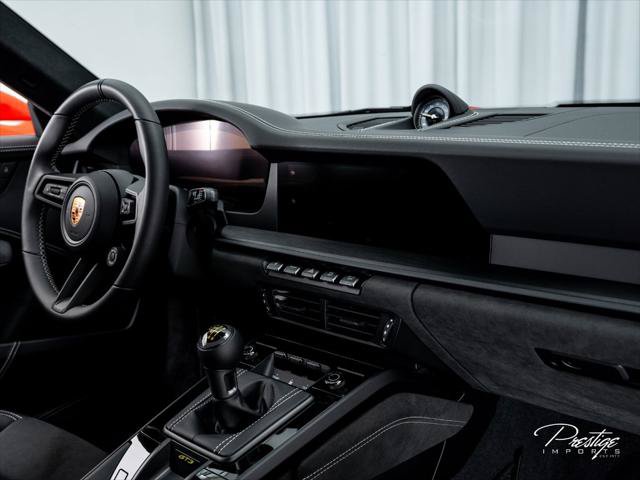 Used 2026 Porsche 911 GT3 RWD image 40
