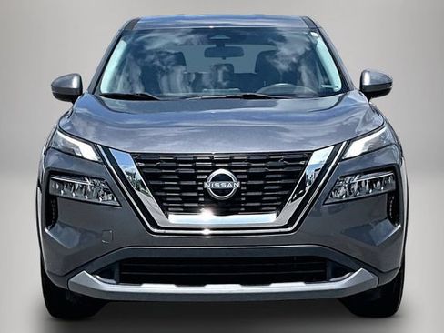 Used 2022 Nissan Rogue SV FWD image 3