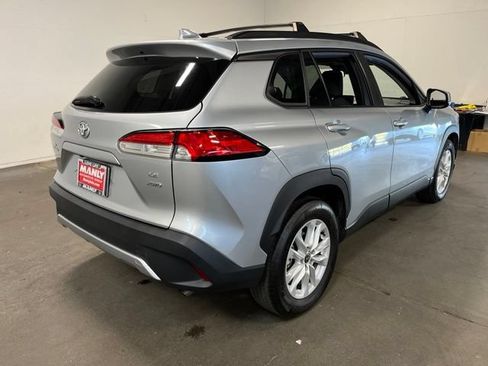 Used 2022 Toyota Corolla Cross LE w/ Moonroof Package AWD/4WD image 3