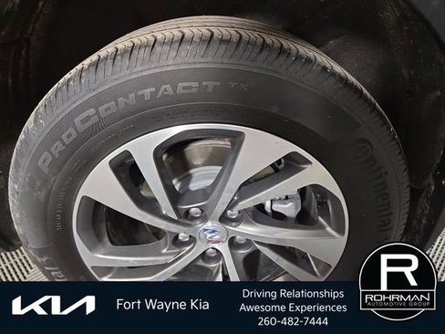 Used 2022 Buick Envision Essence w/ Safety Package FWD image 12