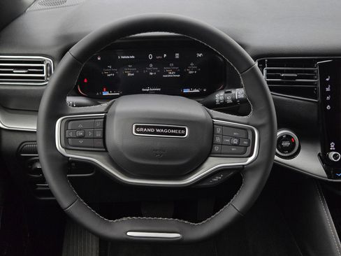 New 2026 Jeep Grand Wagoneer Limited AWD/4WD image 25