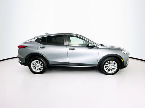 Used 2025 Buick Envista Preferred image 10