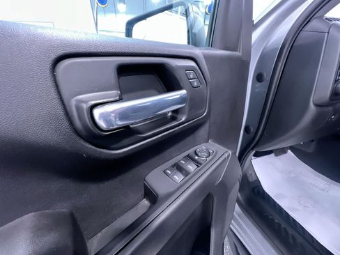 Used 2023 Chevrolet Silverado 1500 Custom AWD/4WD image 12