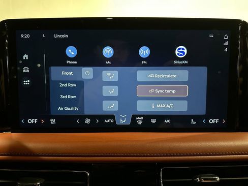 Used 2025 Lincoln Aviator Reserve w/ Illumination Package image 14