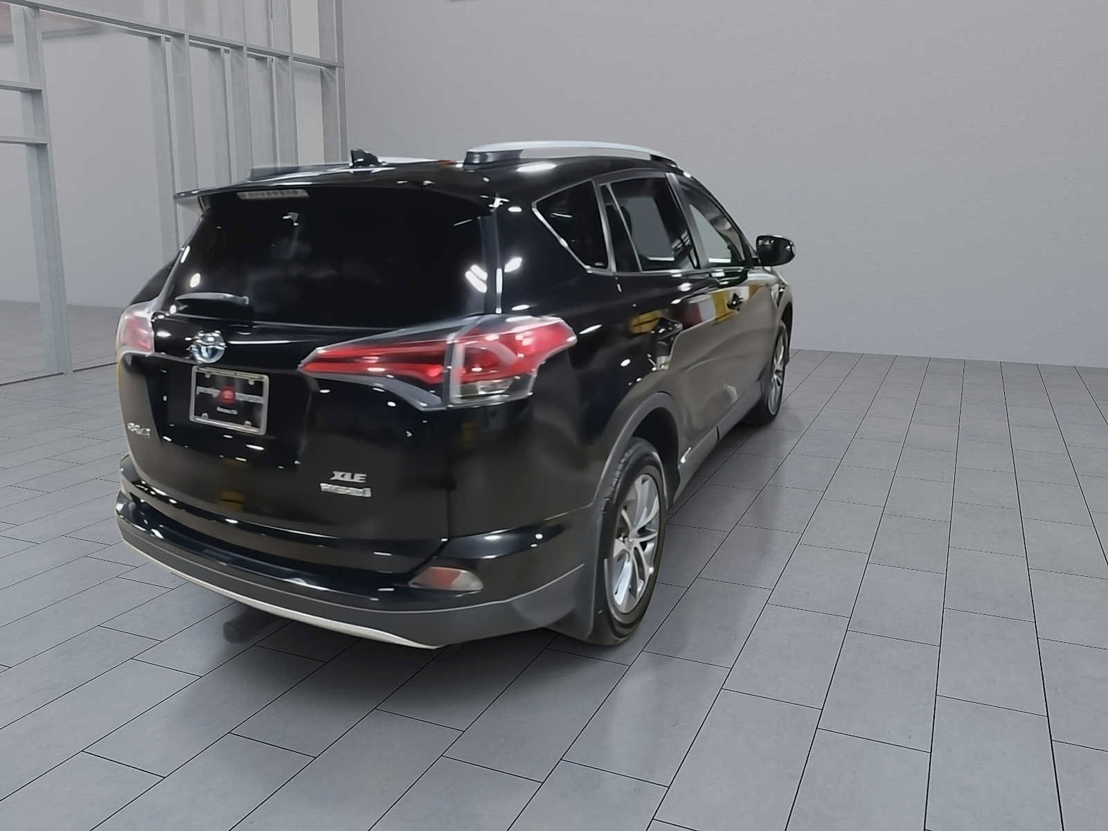 Certified 2016 Toyota RAV4 XLE AWD/4WD image 8