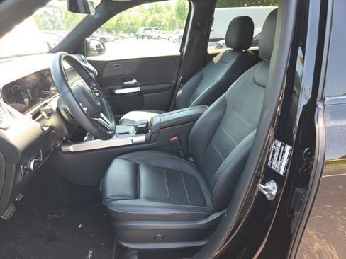Certified 2022 Mercedes-Benz GLB 250 4MATIC image 5