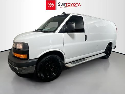 Used 2020 GMC Savana 2500 w/ Driver Convenience Package RWD image 9