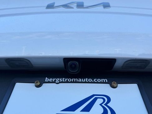 Certified 2025 Kia Sportage LX image 10