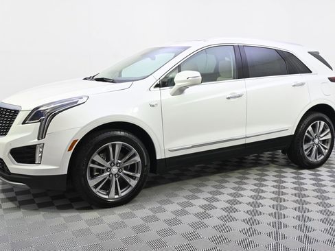 New 2025 Cadillac XT5 Premium Luxury w/ LPO, Floor Liner Package image 2