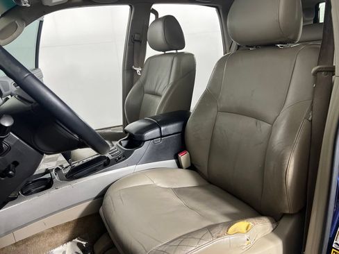 Used 2006 Toyota 4Runner Limited AWD/4WD image 19