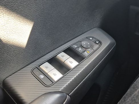 Used 2025 Mitsubishi Outlander SE AWD/4WD image 44