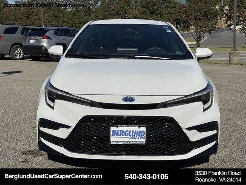 Used 2024 Toyota Corolla SE image 9