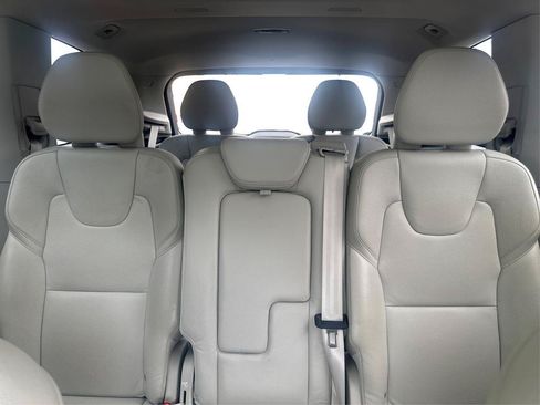 Used 2021 Volvo XC90 T6 Momentum w/ Advanced Package AWD/4WD image 14