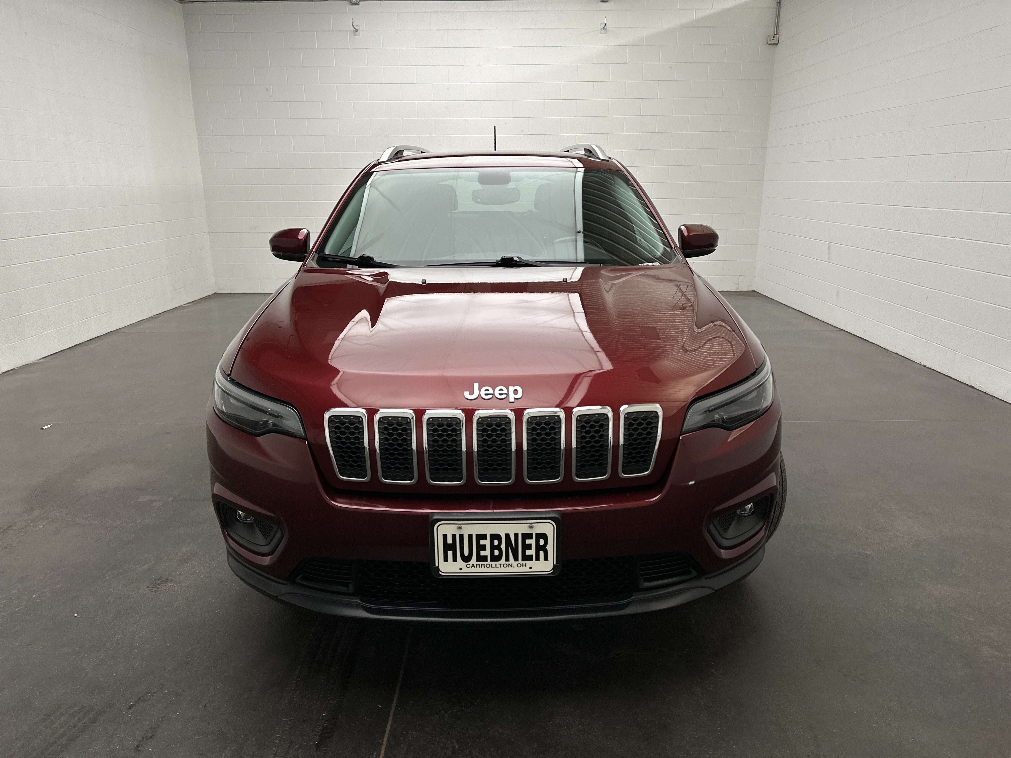 Used 2020 Jeep Cherokee Latitude Plus w/ Comfort/Convenience Group AWD/4WD image 3