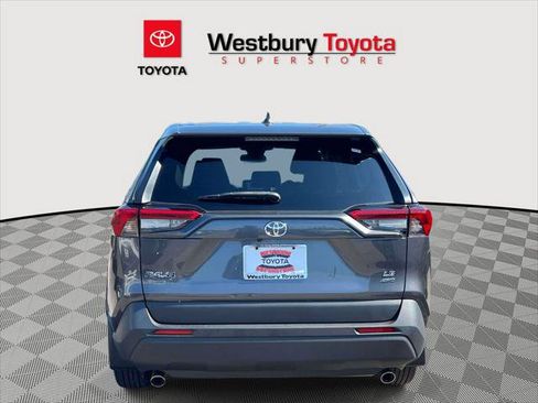 Certified 2023 Toyota RAV4 LE AWD/4WD image 8