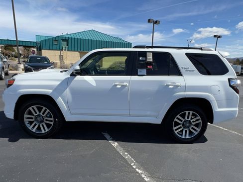 Used 2023 Toyota 4Runner TRD Sport w/ Technology Package image 6