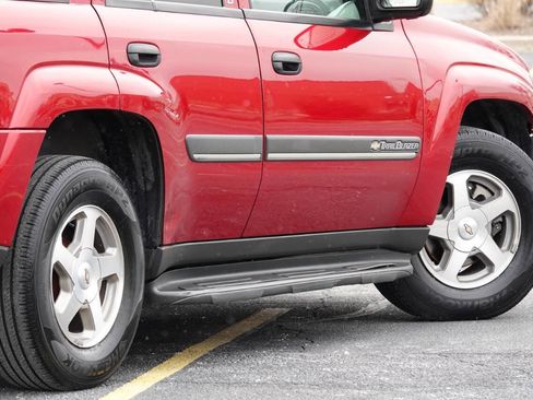 Used 2002 Chevrolet TrailBlazer LT w/ Preferred Equipment Group AWD/4WD image 39
