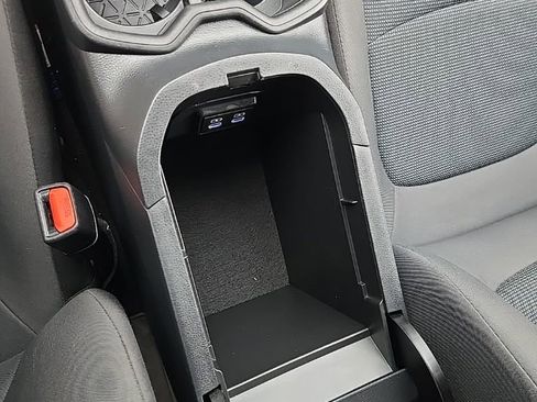 Used 2022 Toyota RAV4 LE image 33