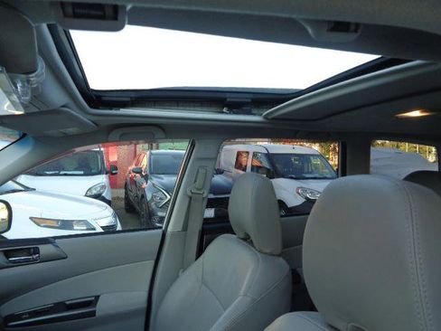 Used 2013 Subaru Forester 2.5X Limited image 18