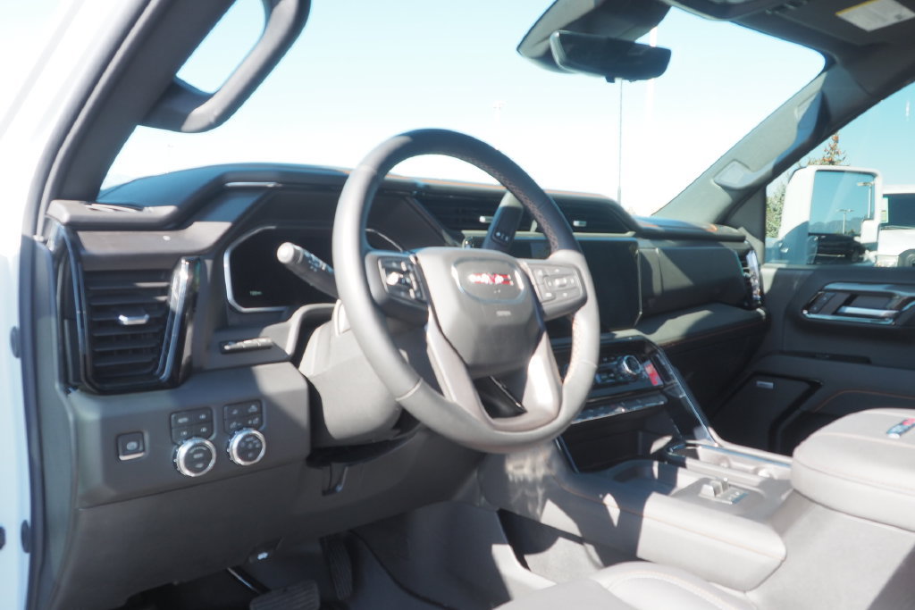 Used 2026 GMC Sierra 3500 AT4 w/ AT4 Premium Plus Package AWD/4WD image 12