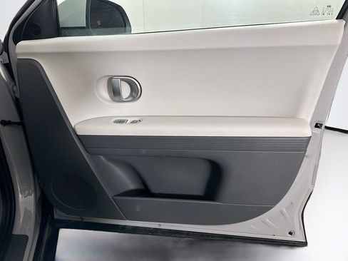 Used 2024 Hyundai Ioniq 5 SEL image 32